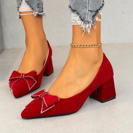 Chaussures de robe Bow Crystal Luxe Talons hauts Femmes Sandales 2024 Printemps Été Bout pointu Designer Chunky Zapatos Mujer Pompes