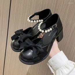 Zapatos de vestir Nudo de arco Tacón grueso Negro Cuero pequeño Mujeres 2024 Chica de verano Retro Estilo británico All-match Simple Single