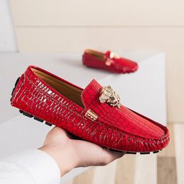 Jurk Schoenen Merk Casual Schoenen Hoge Kwaliteit mannen Lederen Schoenen Snake Pea Schoenen Lente Zomer Leer Dames Mocassin Loafers 230726