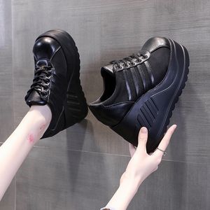 Kleding schoenen merk punk street mode zwarte gotische stijl meisjes cosplay platform hoge hakken sneakers wiggen schoenen vrouw pompen groot formaat 43 230817