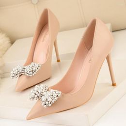 Chaussures habillées marque femmes pointu perle cristal nœud papillon automne talons hauts pompes en cuir souple noir nu mariée fête dames chaussures