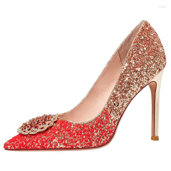 Zapatos de vestir Nupcial Rojo Tacón alto 2023 Rhinestone puntiagudo Bombas bajas Dama de honor Mujer Stiletto