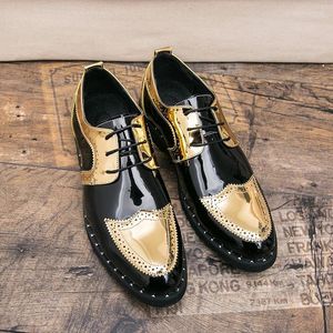 Chaussures habillées Style britannique Hommes Cuir Mode Brillant Brogue Hommes Or Sequin Fête De Mariage Grande Taille Homme Formel