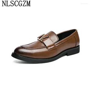 Chaussures habillées en cuir marron Escenseur formel pour 2024 Mandons italiens Chaussures Homme Heren Schoenen buty