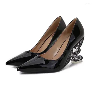 Dress Shoes Butterfly Strange High Heel Dames Patent Leather Leer Spring Pointed Teen Design Fashion Luxury Party Wedding