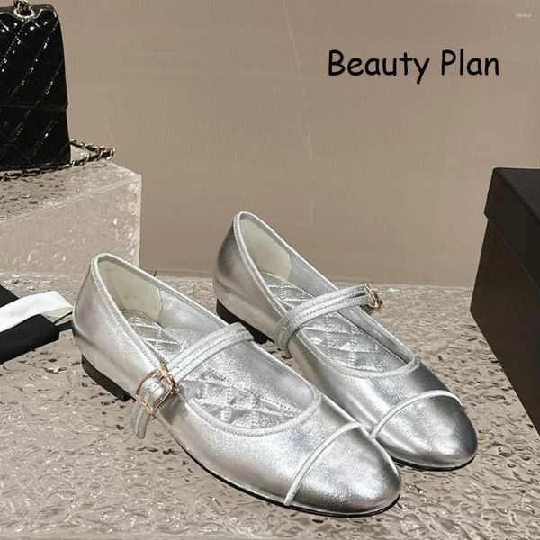 Chaussures habillées C Luxury Design Marque Femme Point Toe Elegant Silver Flat Sandales Simple Sexy Pumps Wedding Daily Casual