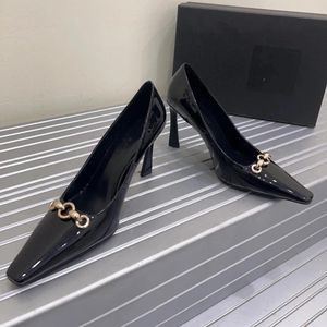 Kleedschoenen Casual ontwerper Sexy Lady Women Black Patent Leather Pointy Toe Hoge Heel voor feest bruid bruiloft 10 cm