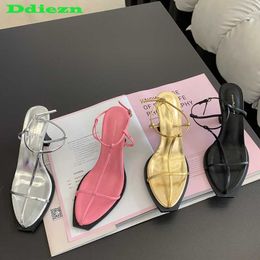 Zapatos de vestir informales para mujer, zapatos de tacón fino para mujer, novedad de 2023, correa con hebilla, sandalias de mujer a la moda, calzado de verano