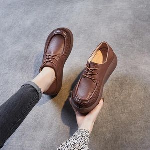 Chaussures habillées printemps et automne 2024 talon inclinable vintage en cuir authentique
