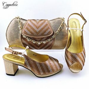 Chaussures habillées Champagne Africain Et Sacs Assortis Au Design Italien Femmes Escarpins À Talons Hauts Sandales D'été Avec Embrayage Sac À Main MM1127 7.5CM