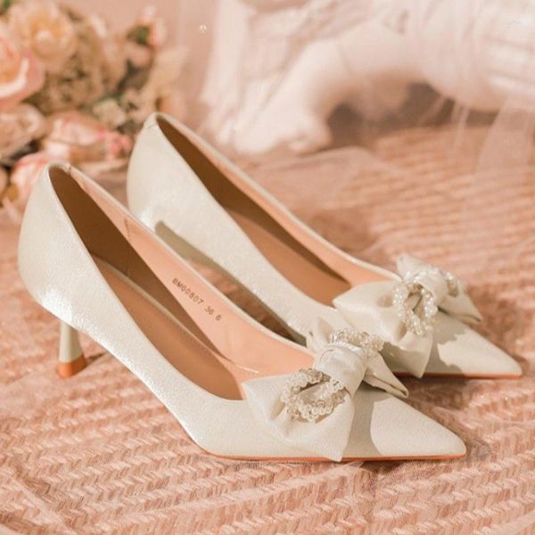 Chaussures habillées Champagne femme 2023 automne talons hauts doux nœud papillon mariage pour les femmes Sexy mince peu profonde femmes pompes