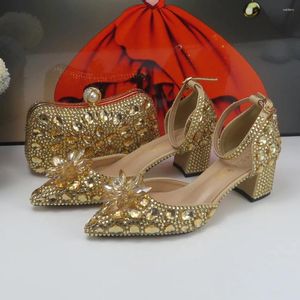 Robe chaussures champagne doré cristal mariées mariage avec sacs assortis strass talons hauts bride à la cheville femmes fête mode