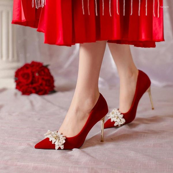 Zapatos de vestir Boda china Mujeres 2024 Nupcial de gama alta Tacones altos rojos Stilet Suede Show 5223