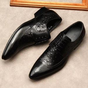 Dress Shoes Classic Derby Lace-Up voor mannen Echt lederen Handgemaakte puntige punt Luxe Italiaanse heren Zakenhuwelijk Formele schoen