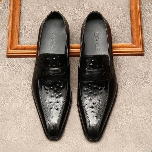 Zapatos de vestir Clásico para hombre Mocasines con patrón de avestruz Diseñador de cuero de vaca genuino Resbalón hecho a mano en estilo italiano Oficina formal