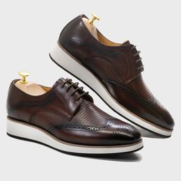 Dress Shoes Classic Wingtip Brogue Mens Derby schoenen Echt lederen kantup Casual Business Office Luxury merk Man schoenen Oxfords Sneakers 230412