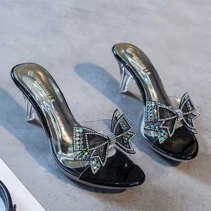 Chaussures habillées Couleur Diamant Bow Tie Pantoufles Femmes Stiletto Pompe 2020 Nouvel Été Moyen Talon Haut Sandales Net Rouge Cristal Transparent H240321P98O