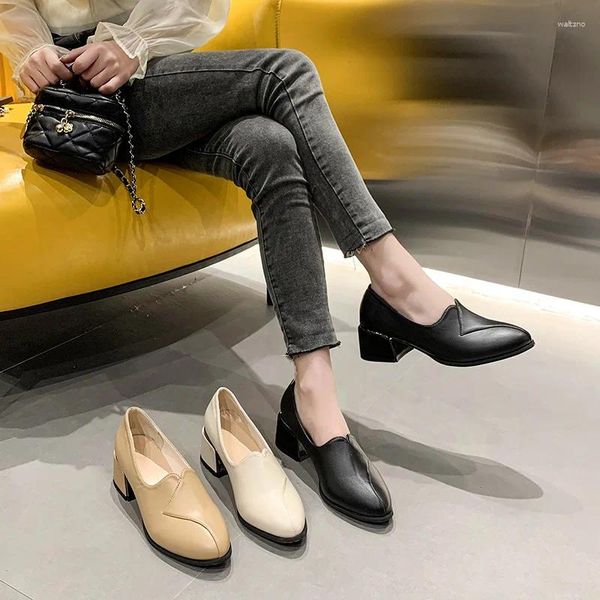 Zapatos de vestir comemore 2024 primavera otoño apunteas de punta de punta de punta gruesa zapatilla de cuero casual de cuero mid pu para mujeres zapato