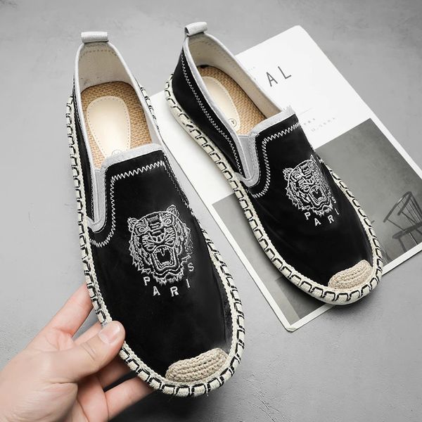 Zapatos de vestir Coslony hombres mocasines casuales clásico plano bordado tigre letra impresión resbalón en calzado masculino plimsolls 231026