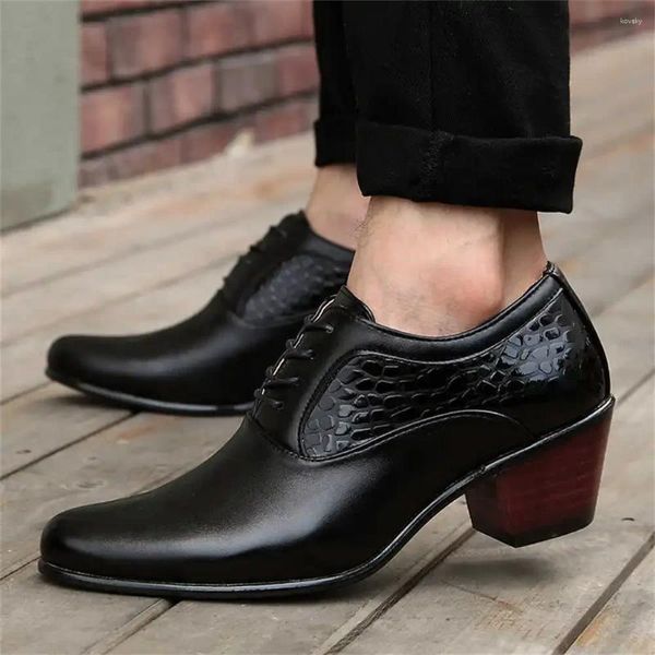 Chaussures habillées danse moyennes talons marron baskets man