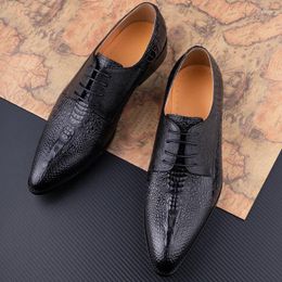 Chaussures habillées deluxe en cuir derby chaussure de mode fête de mode imprimement de luxe zapatos de hombre authentine oxfords noire lacet up quotidiennement