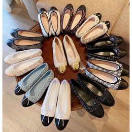 Модельные туфли, дизайнерские балетки, весенне-осенние туфли-лодочки из овчины с бантом, женские кожаные лоферы для ленивых танцев, женские туфли Chaneler, большой размер 34-42