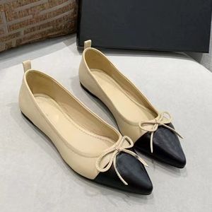 Chaussures habillées Designer Chaussure de ballet confortable et doux printemps automne nœud en peau de mouton mode nouvelle chaussure de bateau plat dame cuir paresseux danse mocassins femmes chaussures