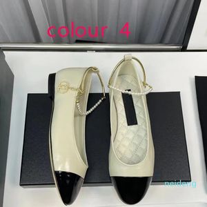 Zapatos de vestir Diseñador Zapato de ballet Primavera Otoño Perla Cadena de oro Zapato de barco plano Lady Lazy Dance Mocasines Negro Mujer Zapatos Tamaño 34-41-42 Cuero