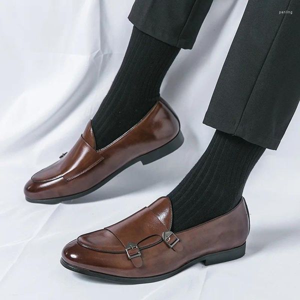 Diseñador de zapatos Diseñador Black Brown Monk Strap Patent Leather para hombres Mocasines casuales Negocio Forma Forma Zapatos Hombre