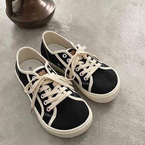 Dress Shoes Designer canva low top sneakers brede teen veter trainers 2023 meisjes roodblauwe tenalisle plimsolls 230814