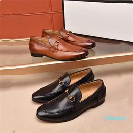 Designer de chaussures habillées formelles pour hommes doux chaussures en cuir véritable orteil classique hommes