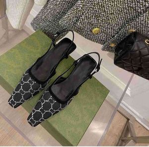 Jurk Schoenen Designer NIEUWE Sling Back Sandalen Zomer Mode Vrouwen Luxe G Strass Bruiloft Sandalen Sliders Hoge Hakken meisjes Mode schoenen67978