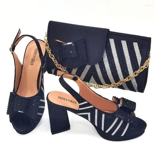 Zapatos de vestir Doershow Llegada Boda africana y conjunto de bolsos Color negro Italiano con bolsos a juego Nigerian Lady Party HTY1-10