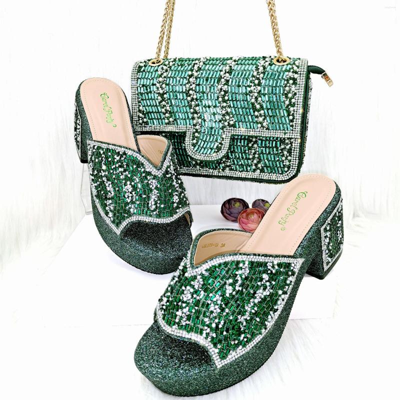 Geklede schoenen Doershow Italiaans groen en tassensets voor avondfeest met stenen Leren handtassen Matchtassen! HGO1-12