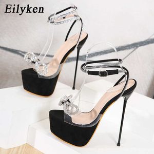 Chaussures habillées Eilyken Nouveau Design PVC Plateforme Transparente Femmes Sandales 2023 Été Doux Papillon-Noeud Cristal Boucle Sangle Talons Hauts Chaussures L230216