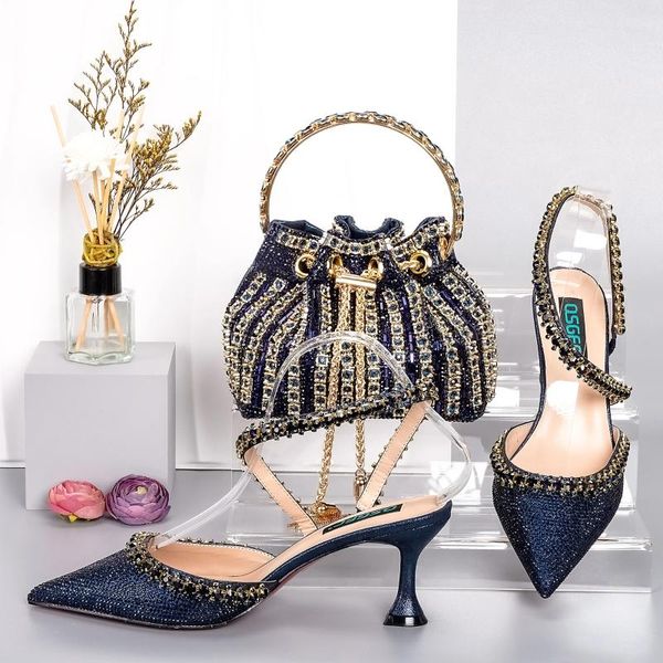 Chaussures habillées élégant bleu marine doux et sacs diamant chaîne talons hauts gland seau sac à bandoulière avec pour le style de fête 38-43