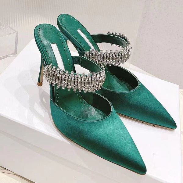 Chaussures habillées beauté européenne chaussures Muller bout pointu pantoufles décoratives à fond plat 230519