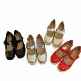 2022 Dress Shoes Fashion High Heel Platform Patent Leather Sandalen Princess schoenen Designer Dames Rubber Sandaal Classic Casual Shoe School Wear Boots Heatshoes