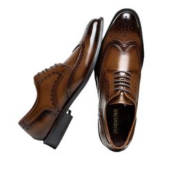 Zapatos de vestir Moda para hombre Retro Cuero genuino Oficina de bodas Negocios formales para hombres Pisos Oxfords Mocasines casuales 2.5