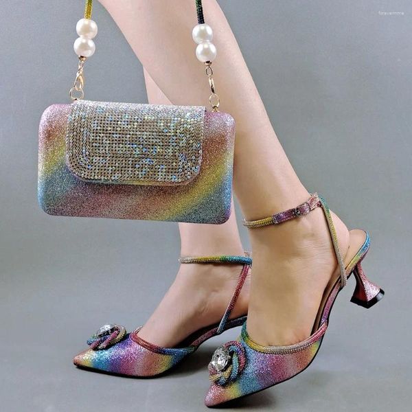 Chaussures habillées mode arc-en-ciel 7,5 cm de haut talon de haut sac à main sac à main avec décoration en strass