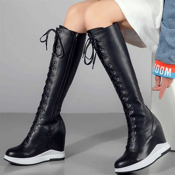 Zapatos de vestir Zapatillas de deporte de moda para mujer, cuñas de cuero genuino, zapatos de tacón con plataforma, botas altas hasta el muslo cálidas de invierno para mujer, zapatos informalesL231228