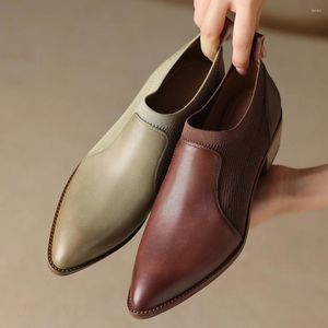 Zapatos de vestir de moda mocasines de otoño de la primavera para mujeres de lujo de cuero tacones bajos damas diseñador de dedos puntiagudas botas de tobillo grueso marrón