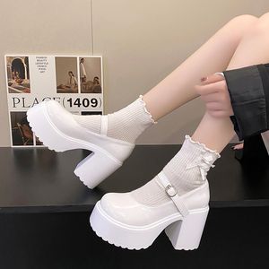 Chaussures habillées Mode Blanc Plate-forme Pompes pour Femmes Super Talons Boucle Sangle Mary Jane Femme Goth À Talons Épais Partie Dames 230625