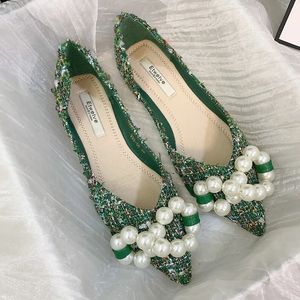 Chaussures habillées plates pour femmes printemps été grandes perles vert blanc appartements sans lacet mocassins décontractés Zapatillas Mujer 44 45 231102