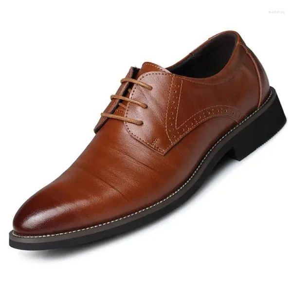 Chaussures habillées pour hommes d'affaires hommes Vintage bout pointu classique homme chaussure formelle en cuir marron taille 48