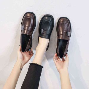 Kledingschoenen voor vrouwen lederen loafers hoge hakpompen mode muildieren glijden op kantoor dames rond teen platform oxford 220518
