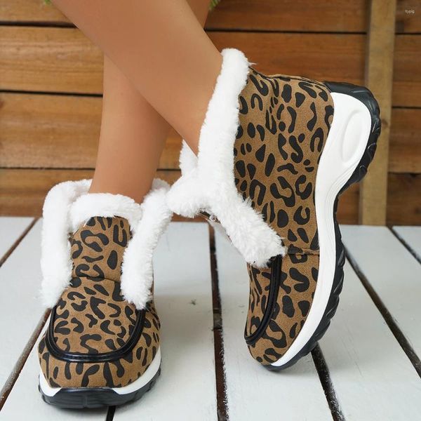 Tombras de vestir para mujeres Plataforma de estampado de leopardo Botas de nieve anti -Slip Deslizas suaves y transpirables zapatillas de zapatillas 2024 Femenina al aire libre Calzado informal