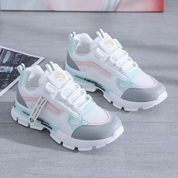 Chaussures habillées FUNNY Sneakers Casual Platform Shoe 2023 Mode Femmes Coréennes y Automne Respirant Couleurs Mixtes Wom 230421