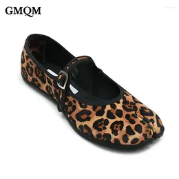Dress Shoes GMQM Split Toe Flats Designer Women Loafers Balletcore Leopard Comfortabele Spring herfstvarken Hoof