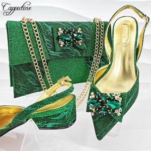 Jurk Schoenen Groene Vrouwen En Tas Set 2024 Afrikaanse Dames Pompen Match Met Handtas Medium Hakken Sandalen Sandales Escarpins Femme MM1152